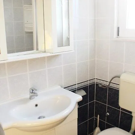 Milat Сегет Доньи