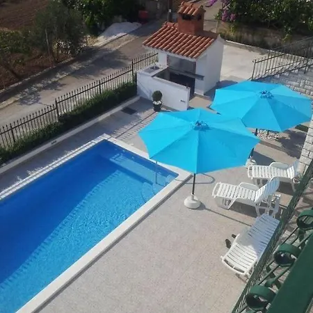 Milat * Сегет Доньи