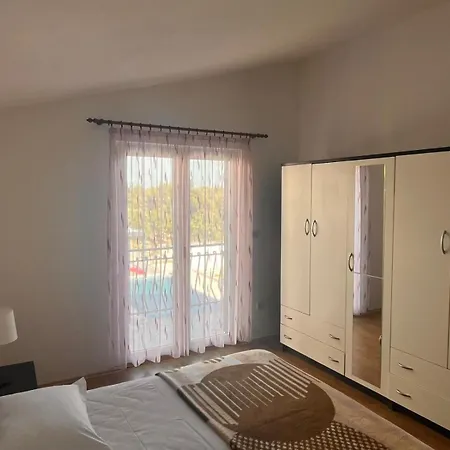 Milat * Сегет Доньи